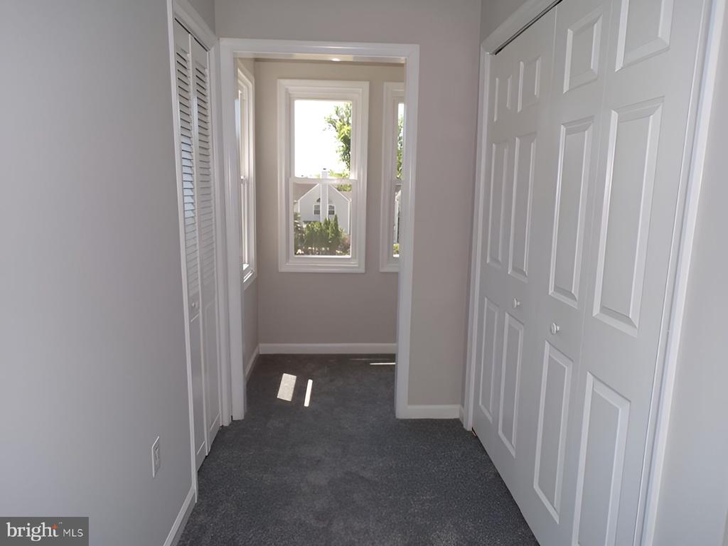 399 Wellesley Ct
