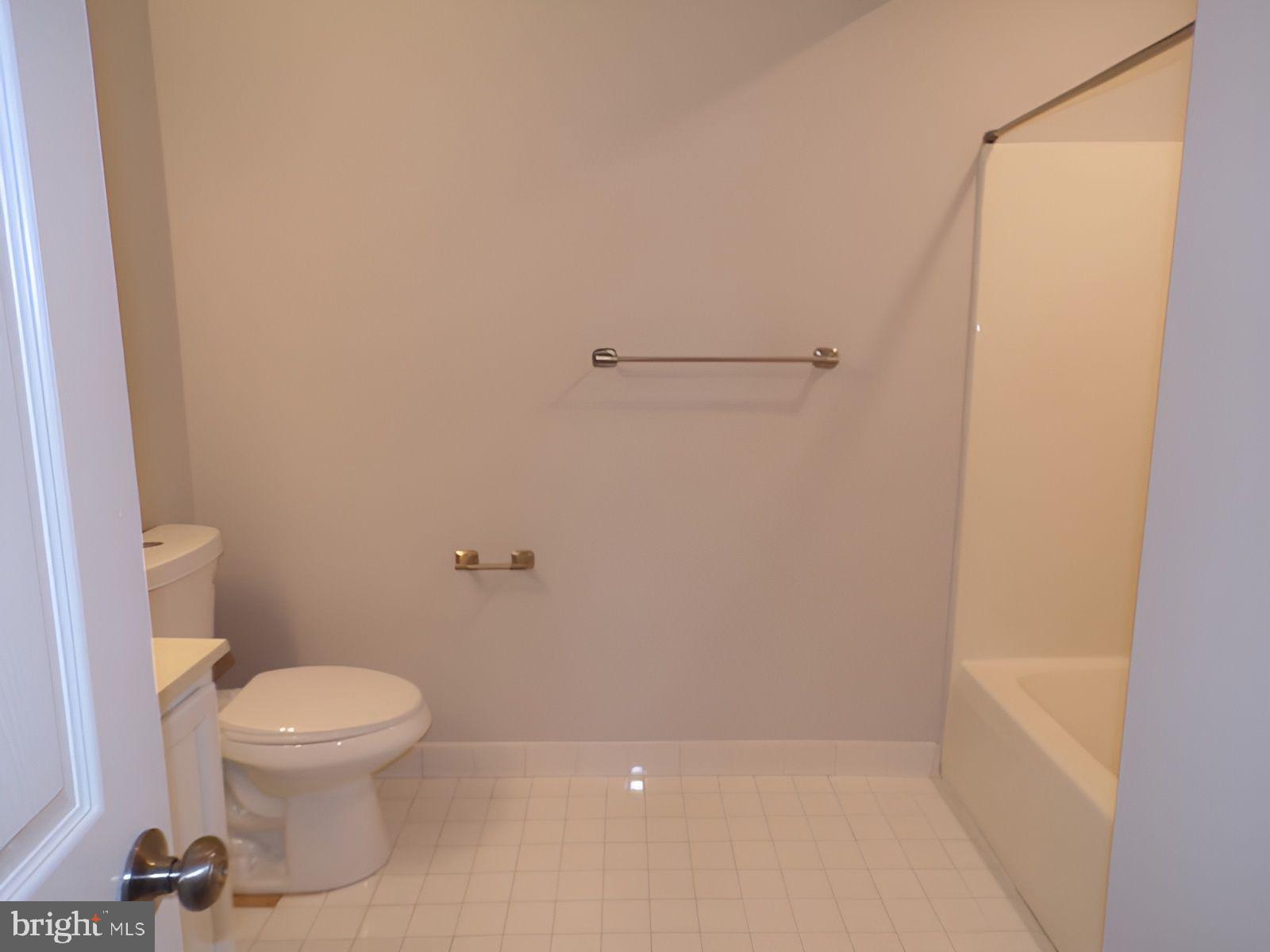 399 Wellesley Ct