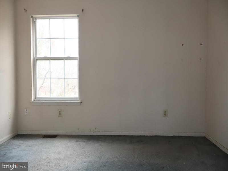 220 Estaugh Ave