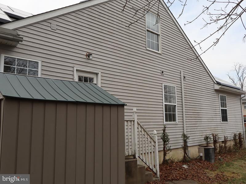 220 Estaugh Ave