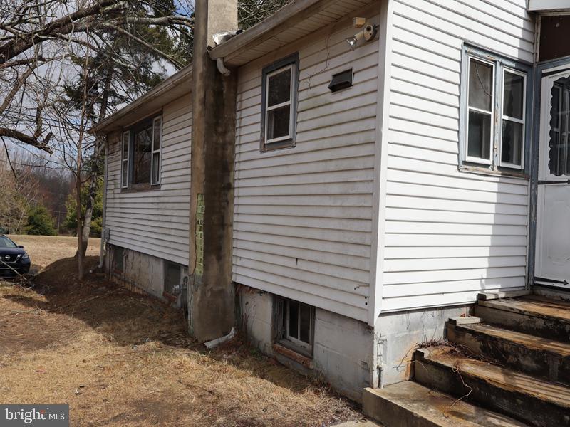 352 Roosevelt Ave