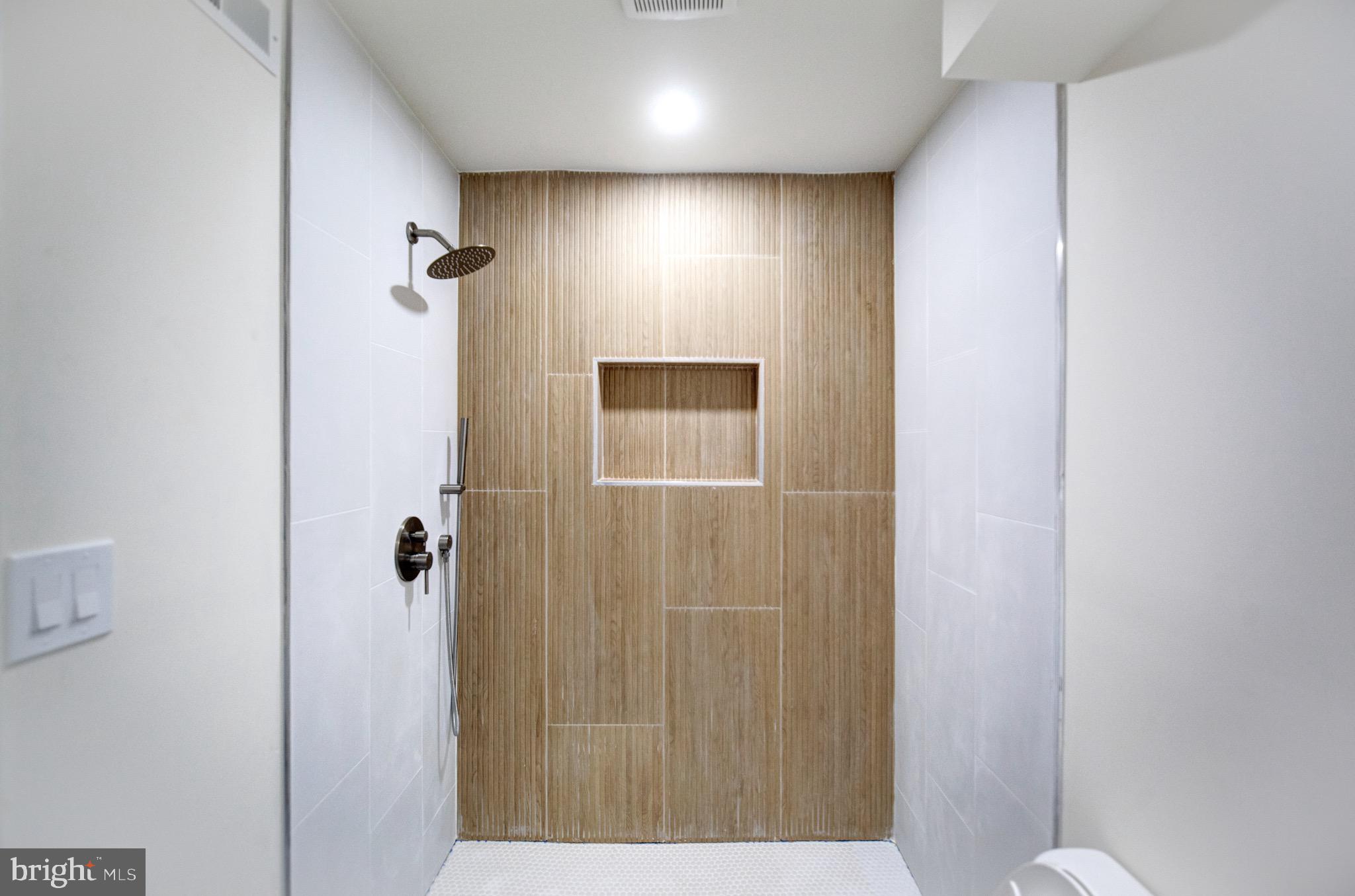 117 COLUMBIA BOULEVARD