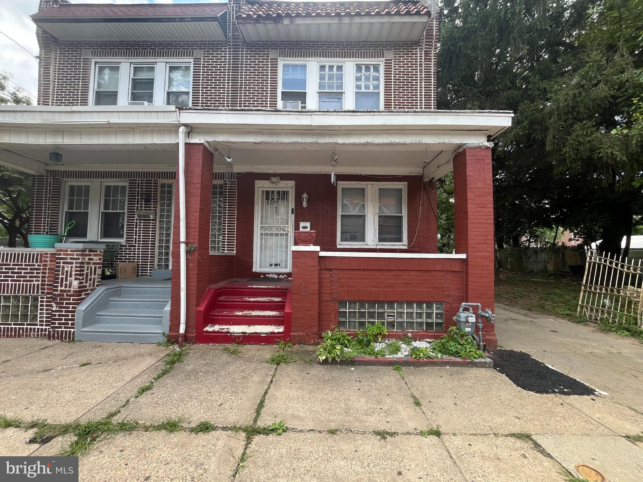 1352 CARL MILLER BOULEVARD