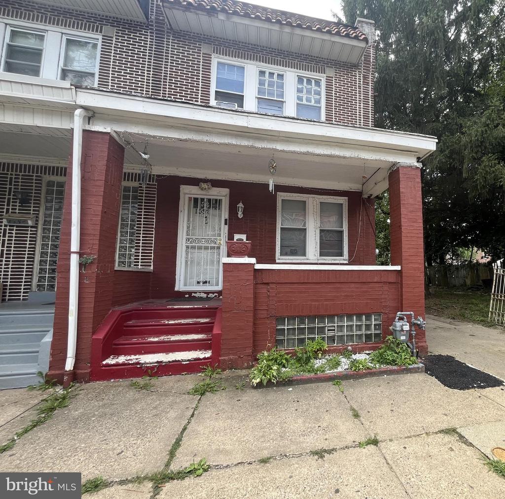 1352 CARL MILLER BOULEVARD