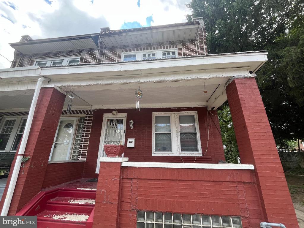1352 CARL MILLER BOULEVARD