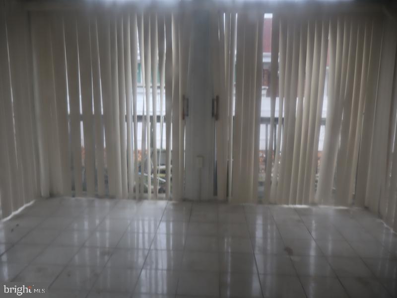 6709 CHANDLER AVENUE