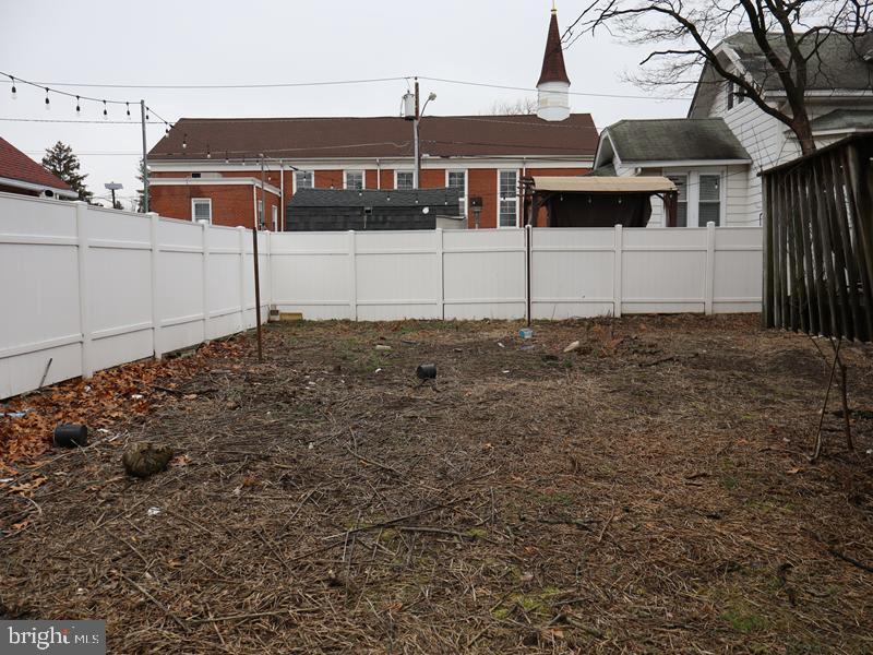 6709 CHANDLER AVENUE