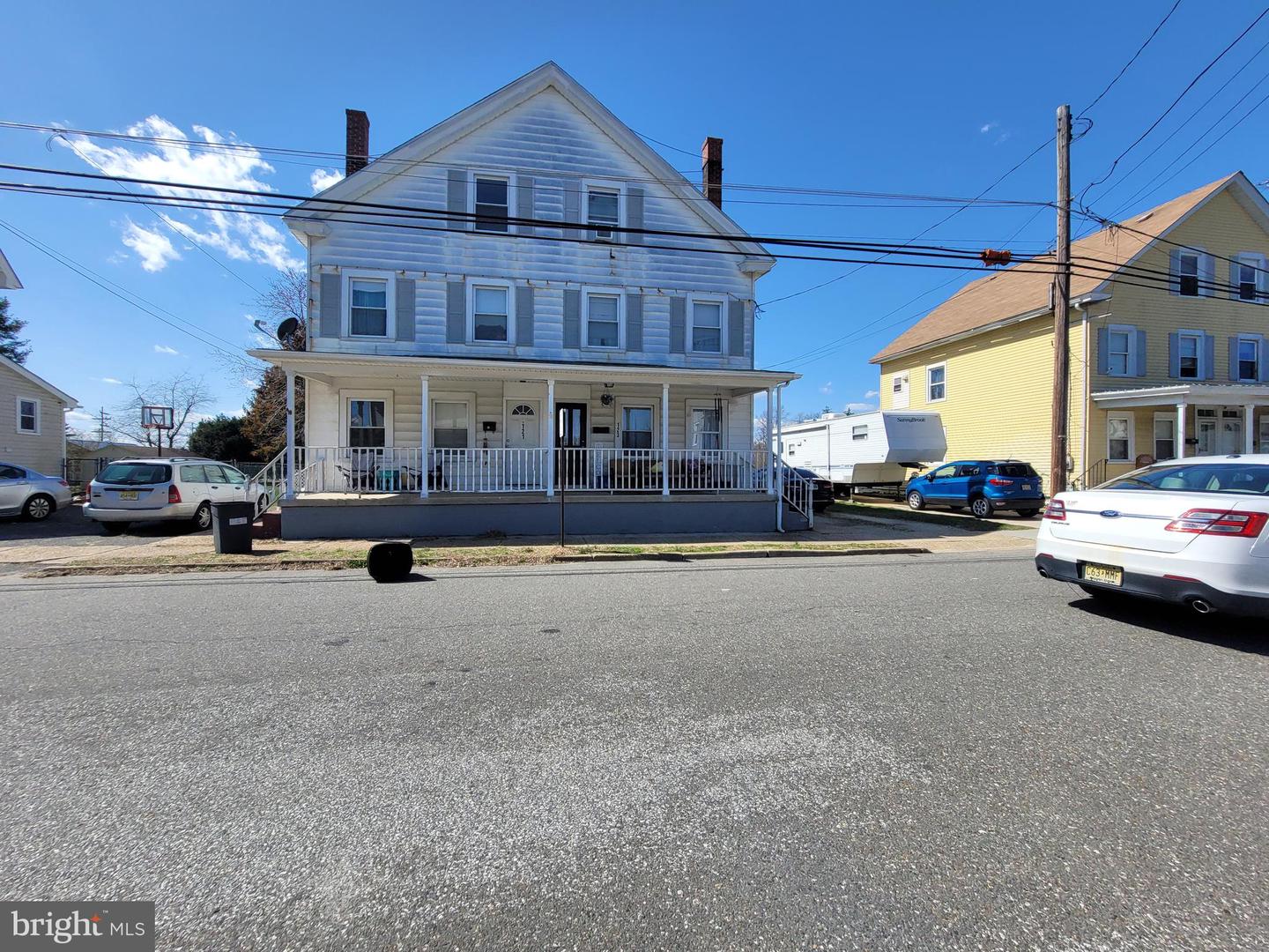 121-123 Repauno Ave