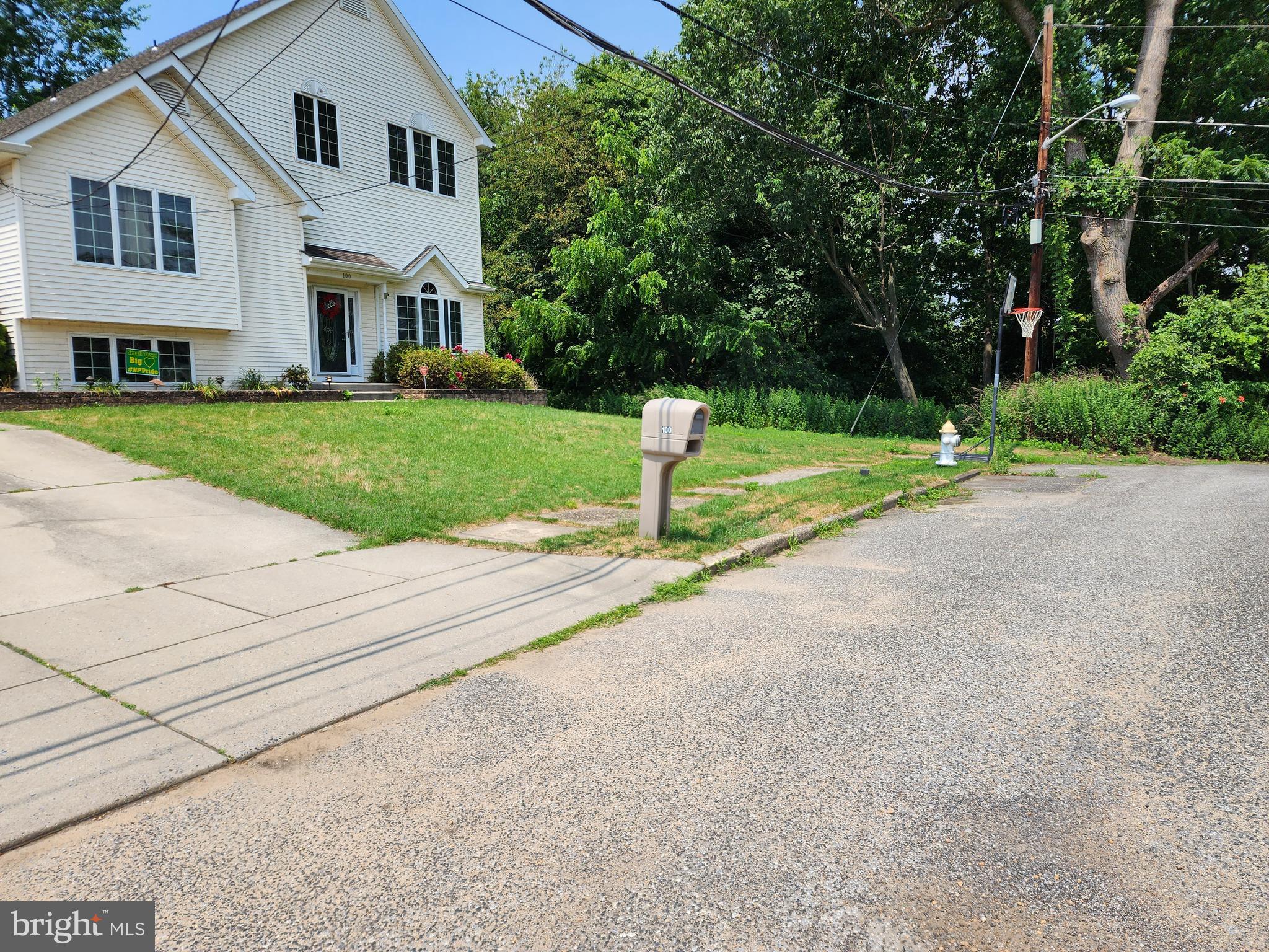 100 New Jersey Ave