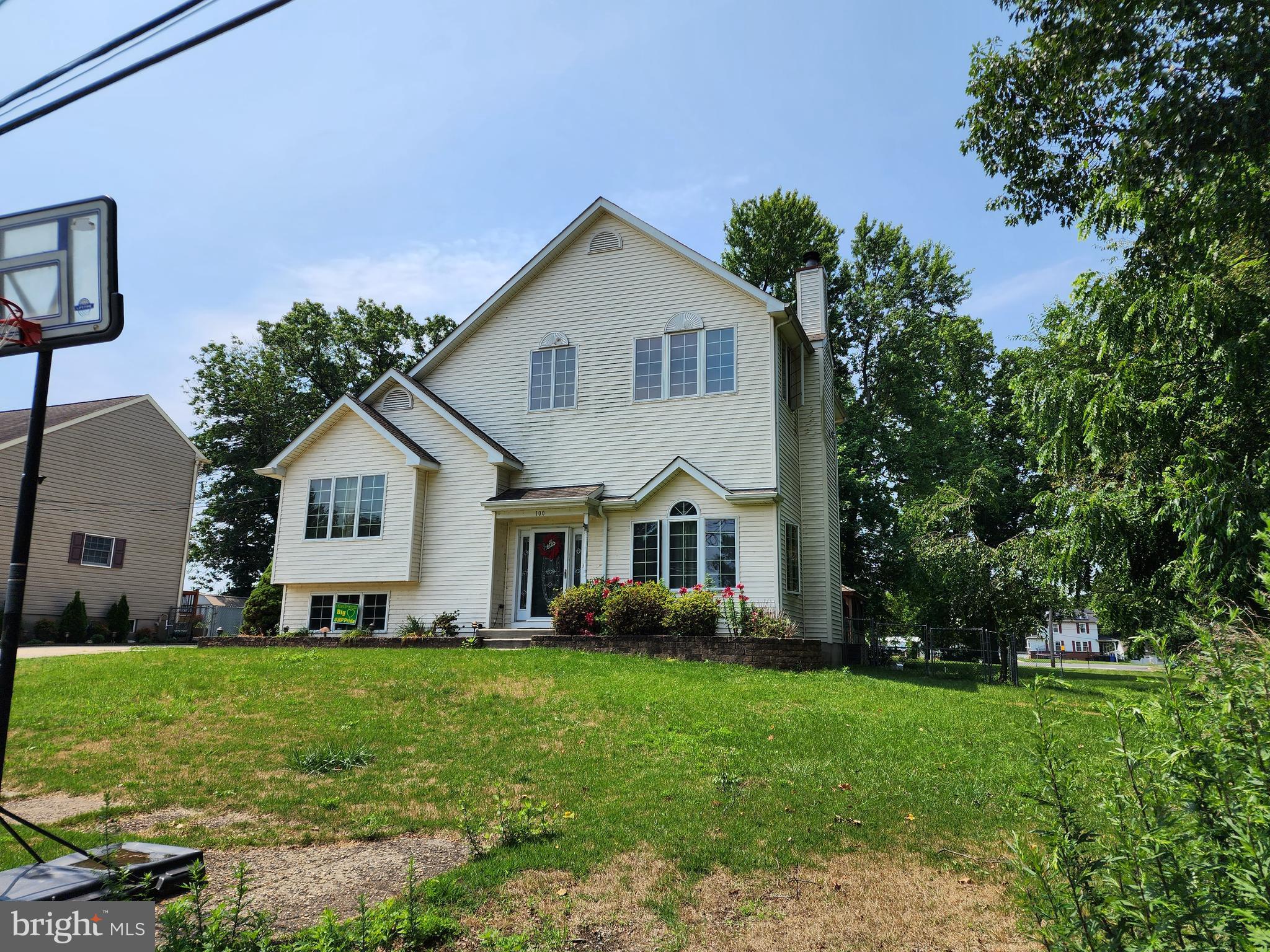 100 New Jersey Ave