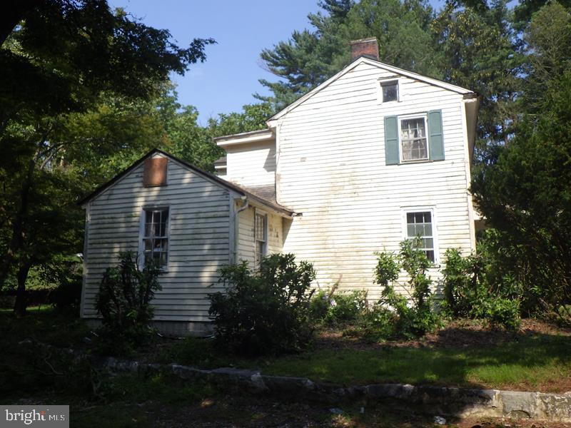 303 Chapel Heights Rd