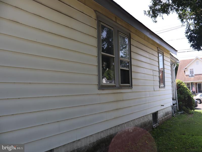 433 HIGHLAND AVENUE