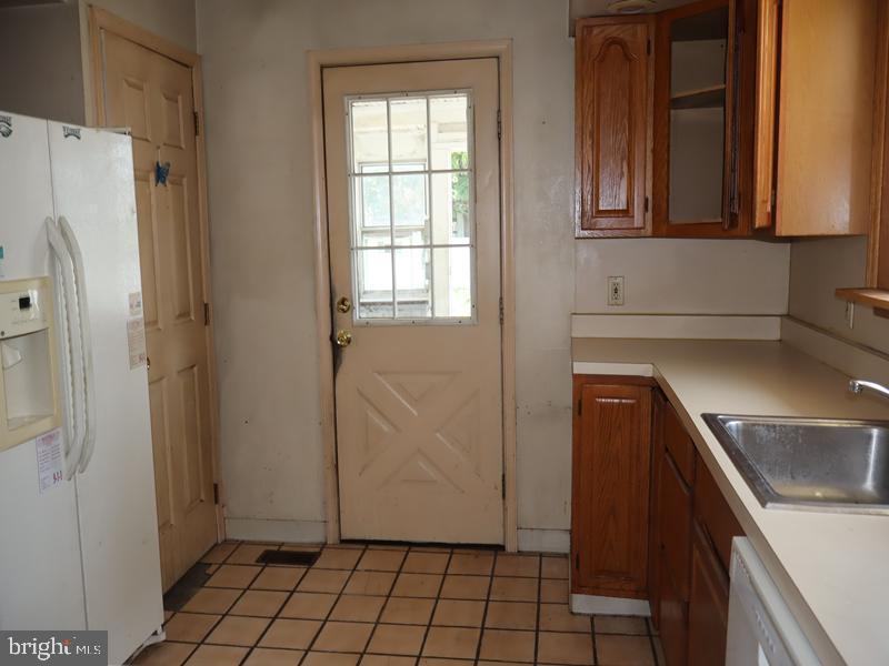 433 HIGHLAND AVENUE
