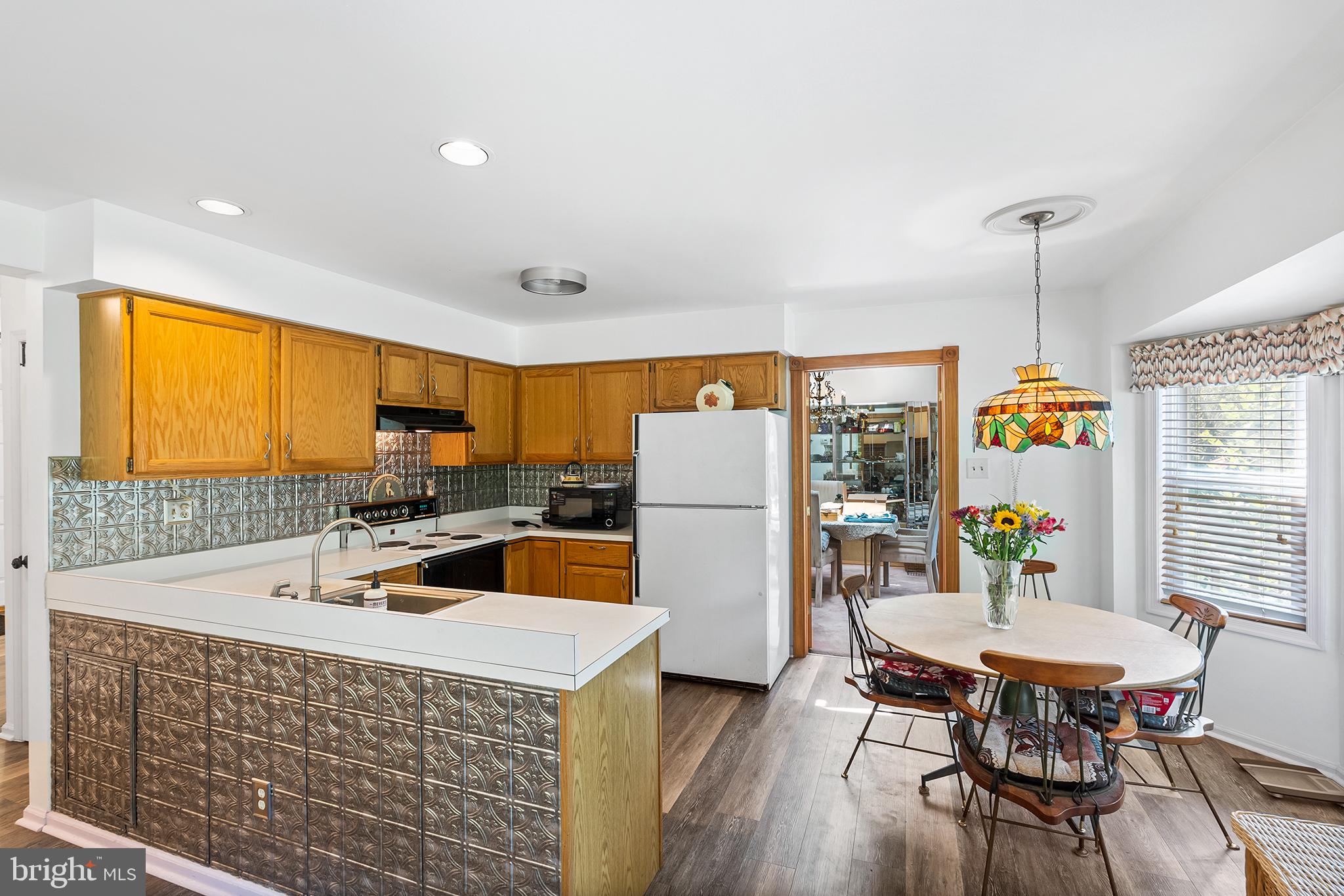 2049 E Wellington Rd