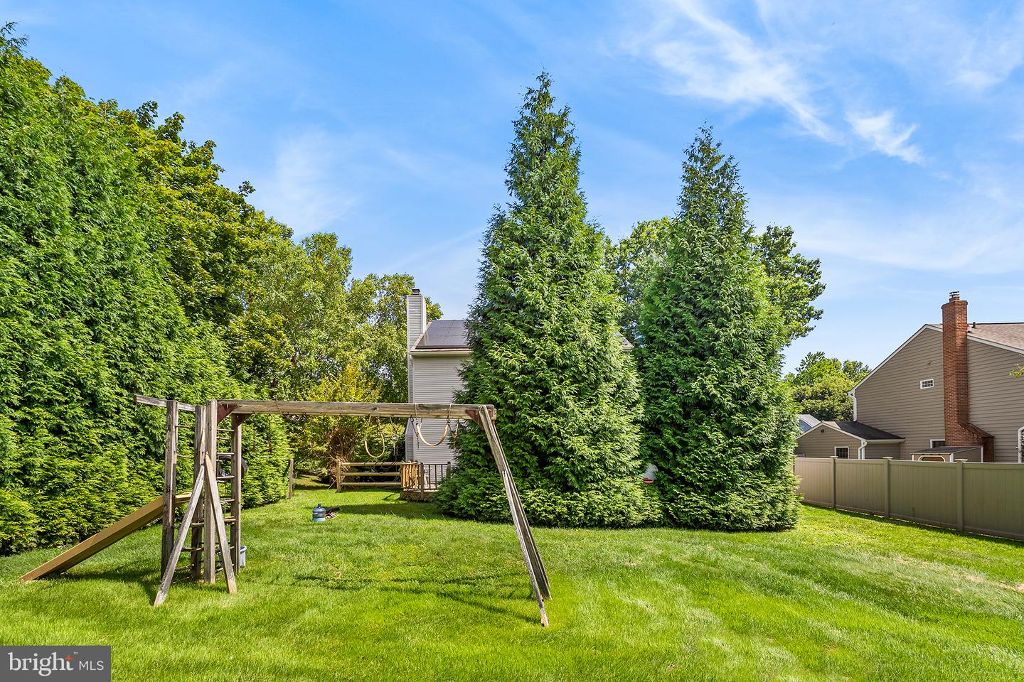 2049 E Wellington Rd