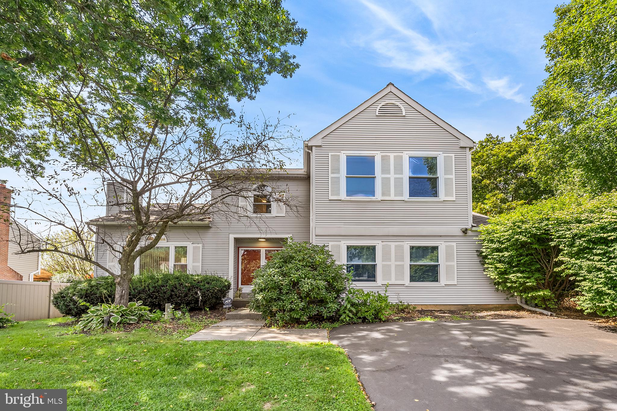 2049 E Wellington Rd