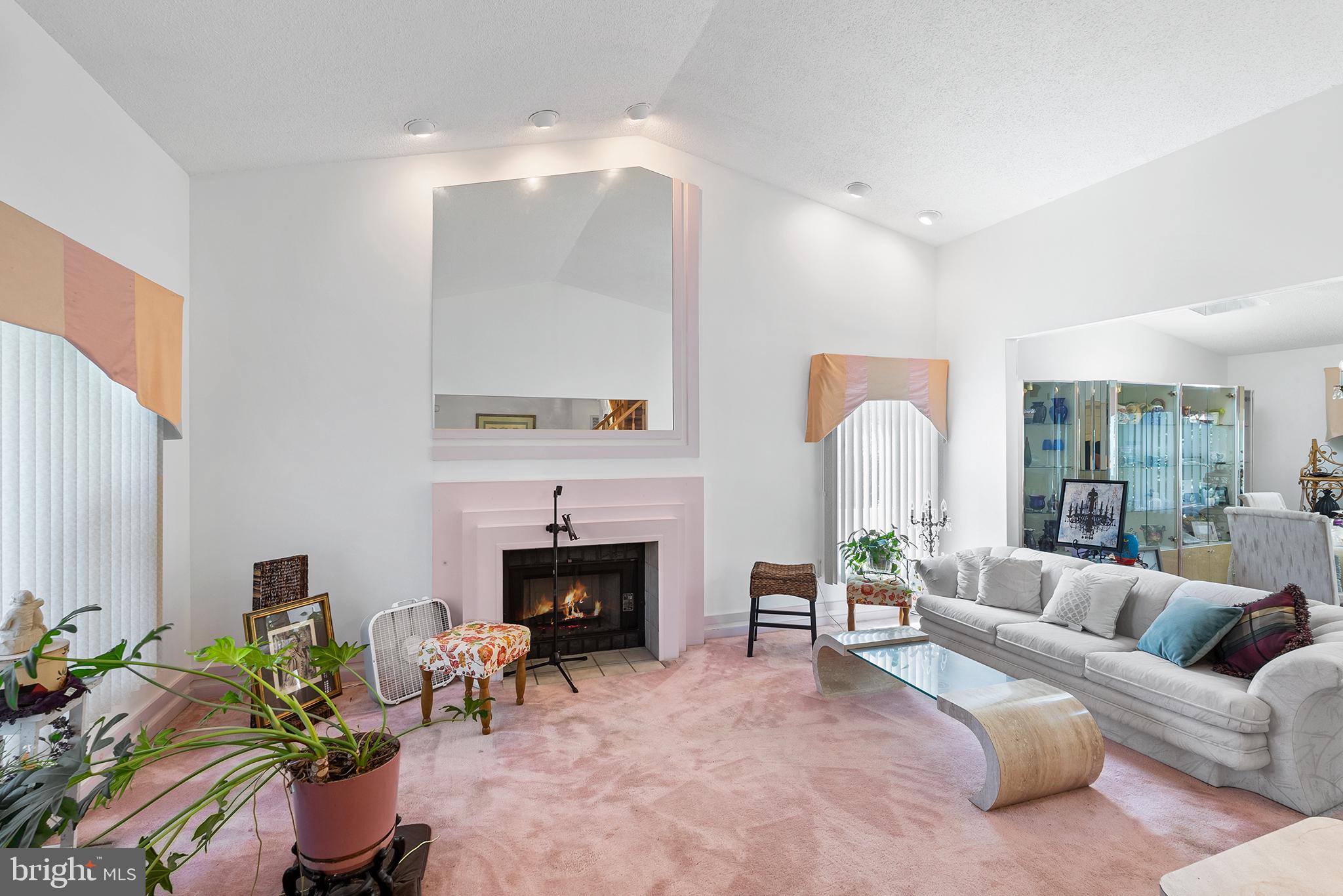 2049 E Wellington Rd