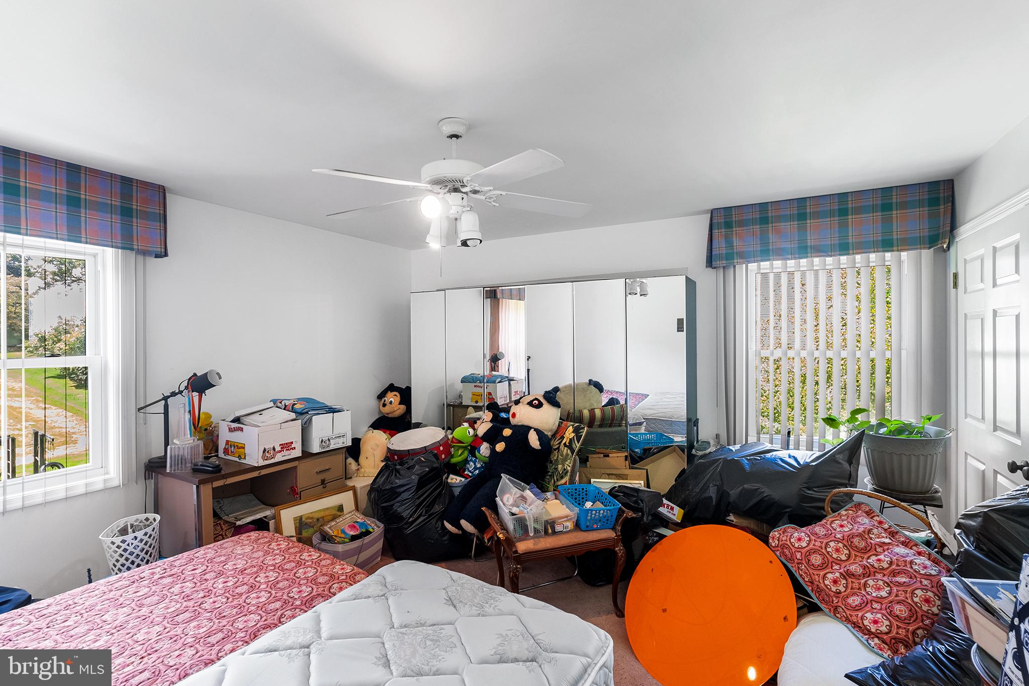 2049 E Wellington Rd