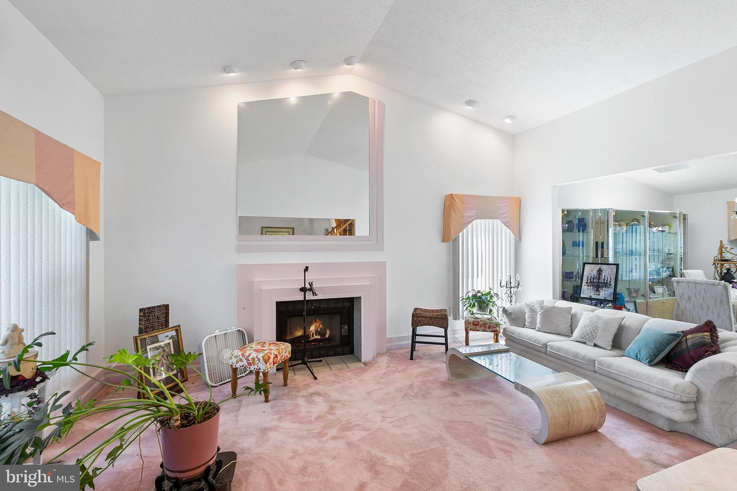 2049 E Wellington Rd