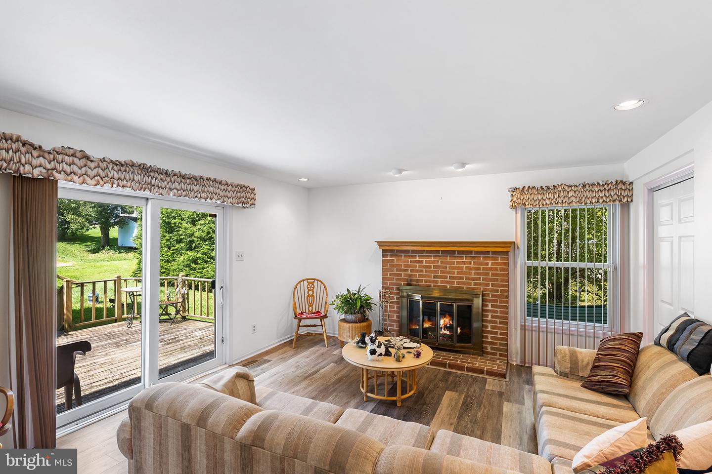 2049 E Wellington Rd