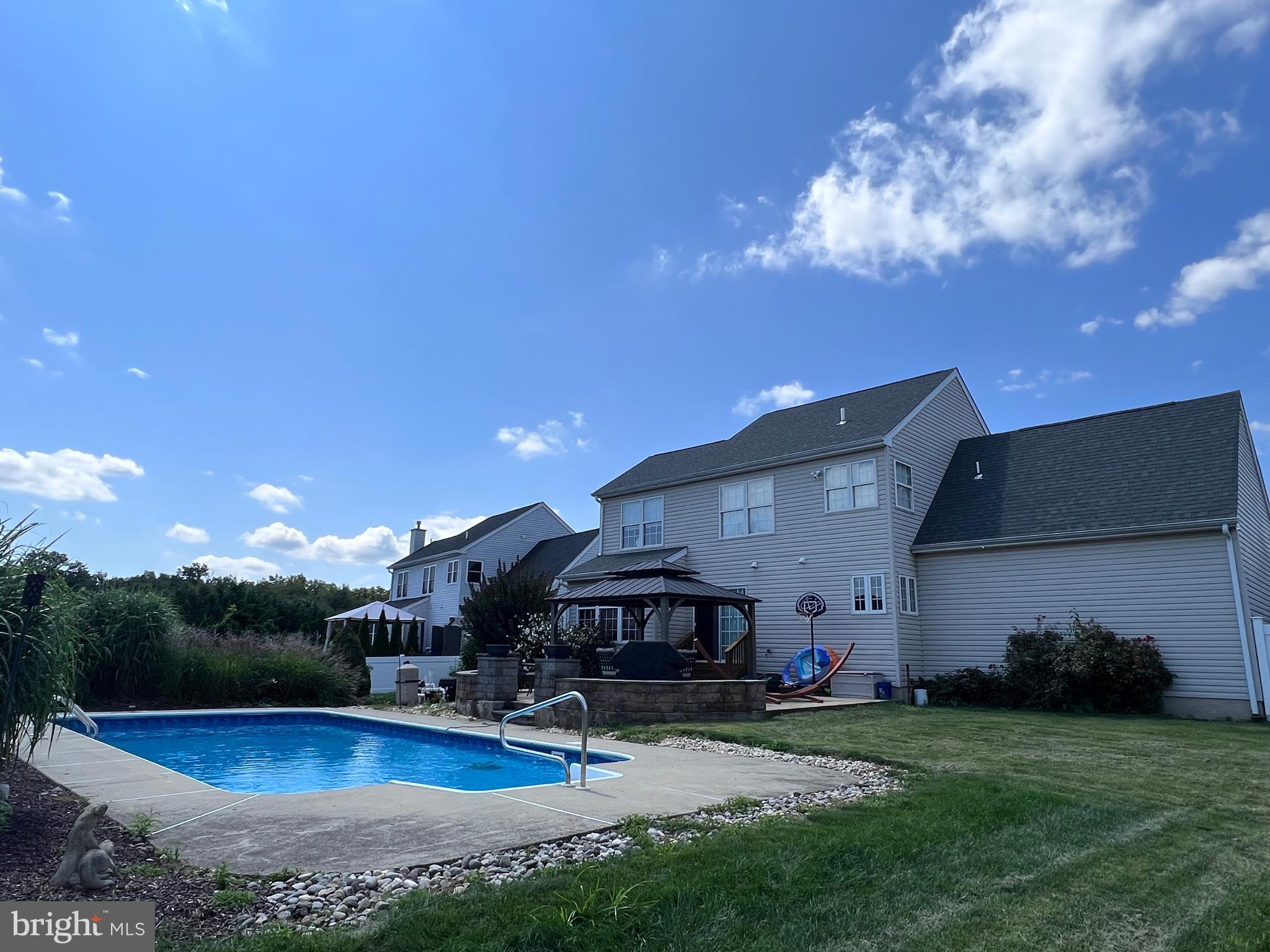 1108 Bridle Path Dr
