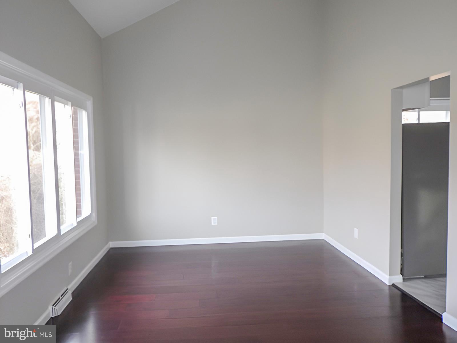 205 Colonial Dr