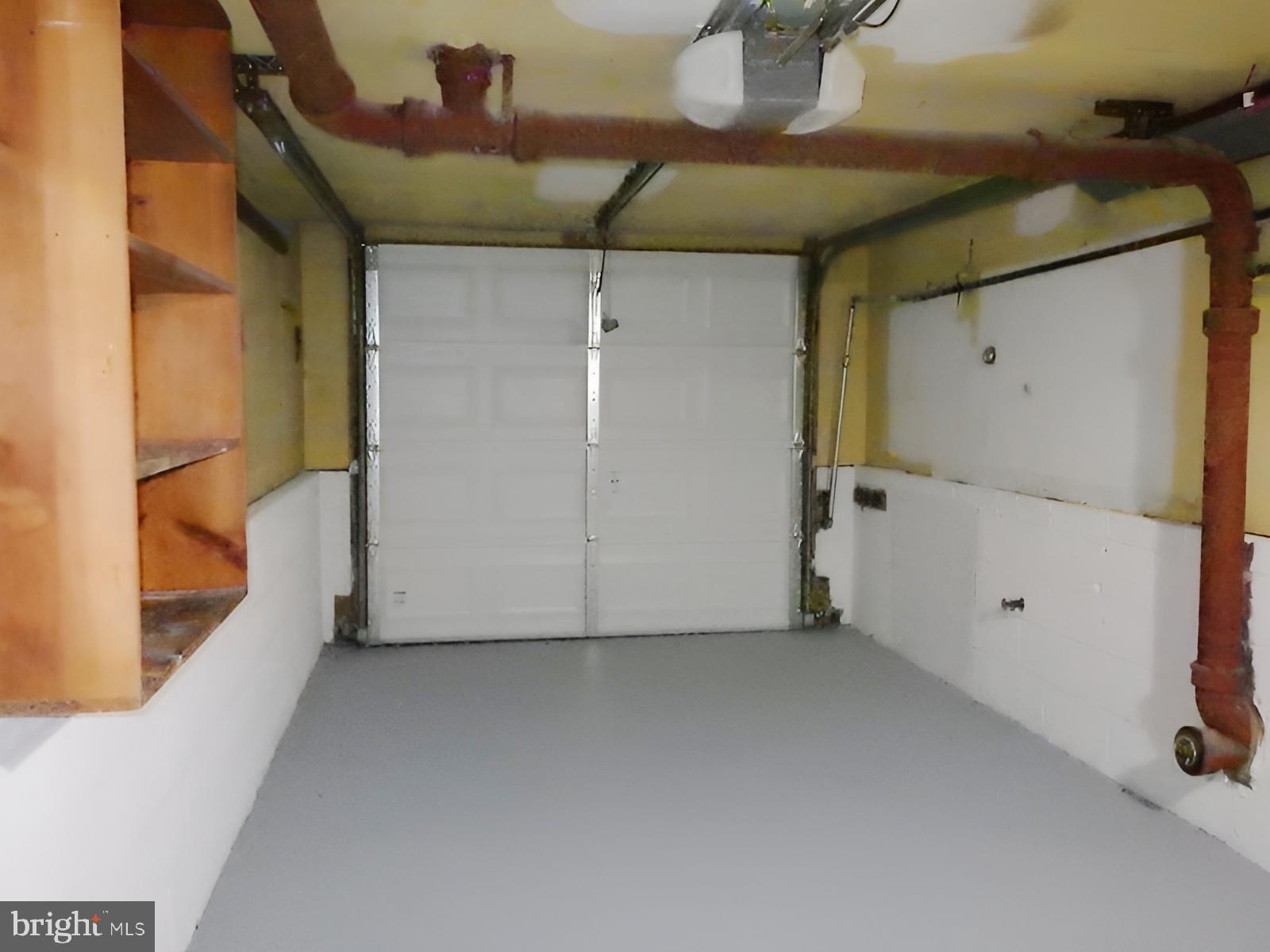 205 Colonial Dr