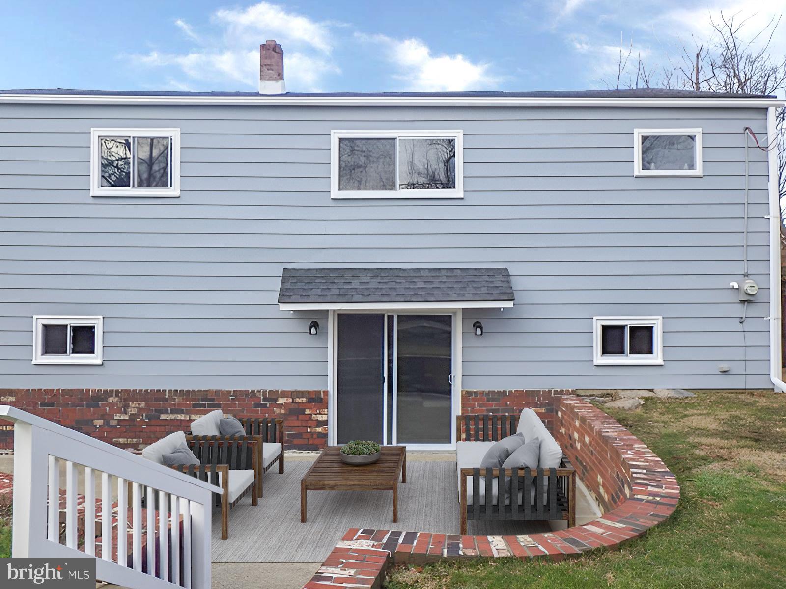 205 Colonial Dr