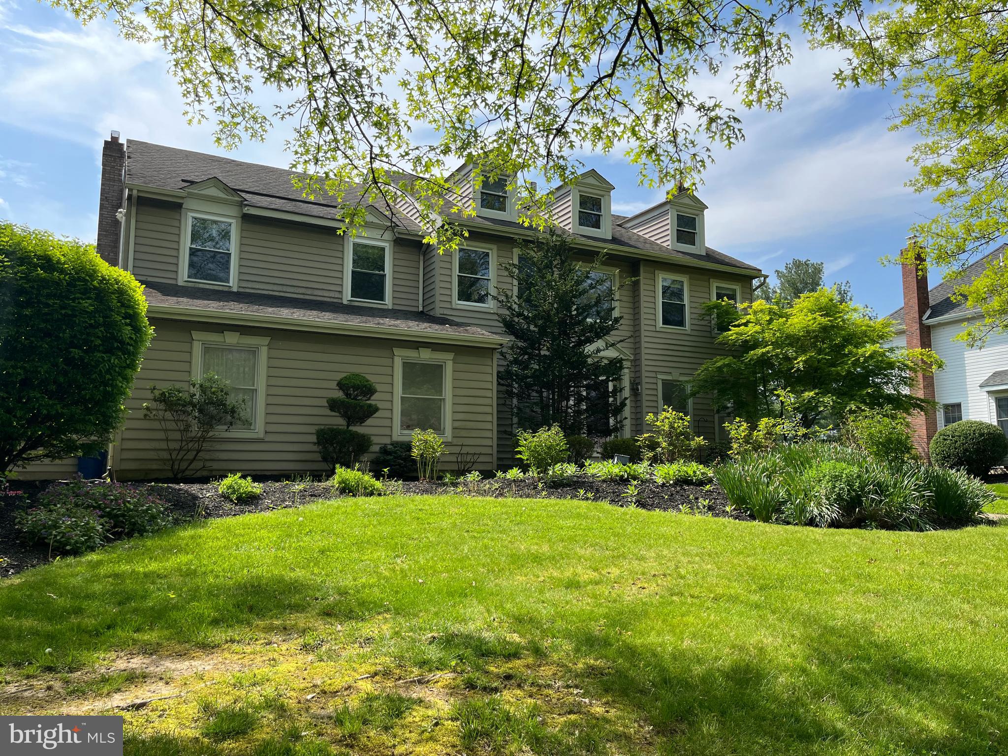 1475 Greenmeadows Rd