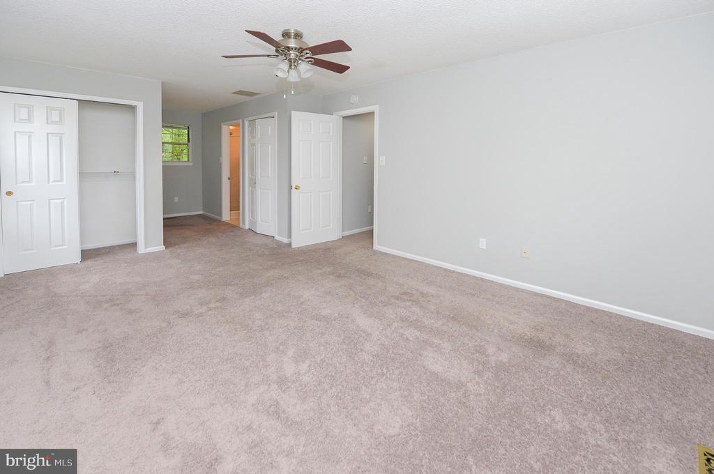 1357 Apple Blossom Dr