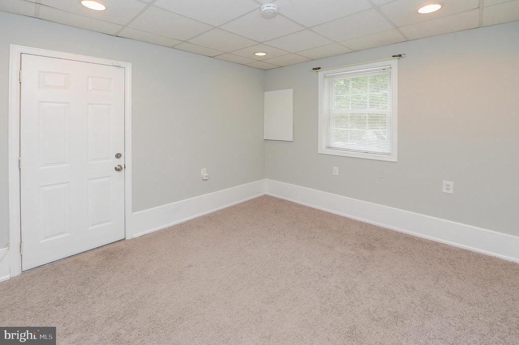 1357 Apple Blossom Dr