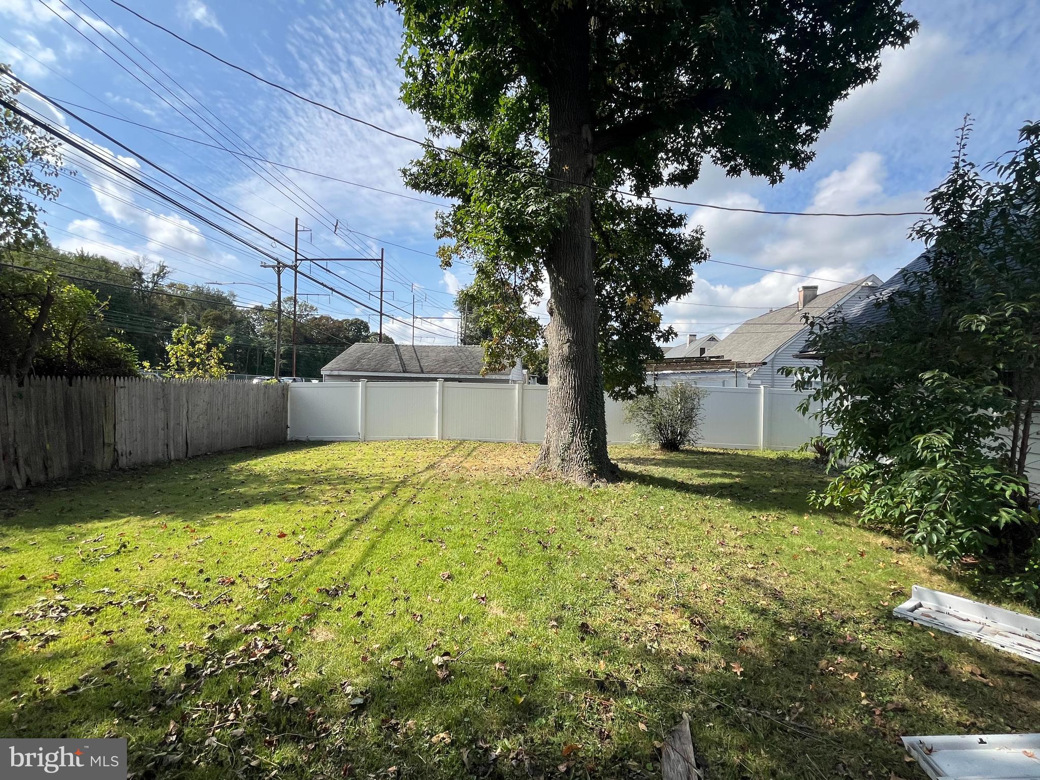 1102 Nancy Dr