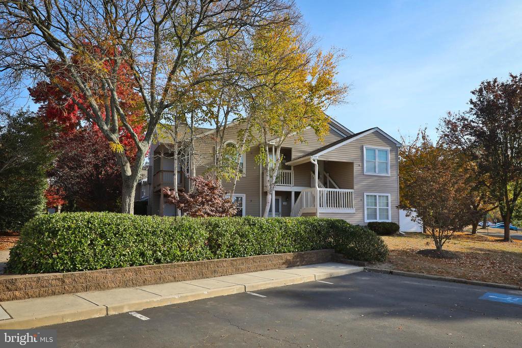 1608 Beacon Hill Dr
