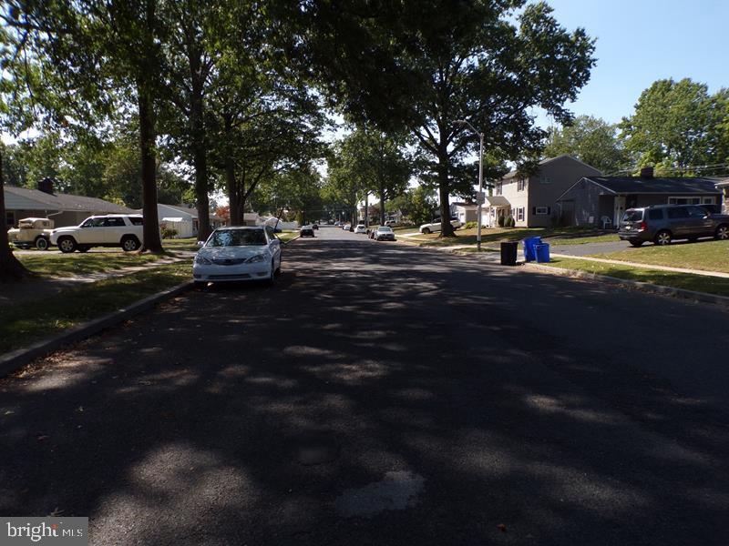 333 Thornridge Dr