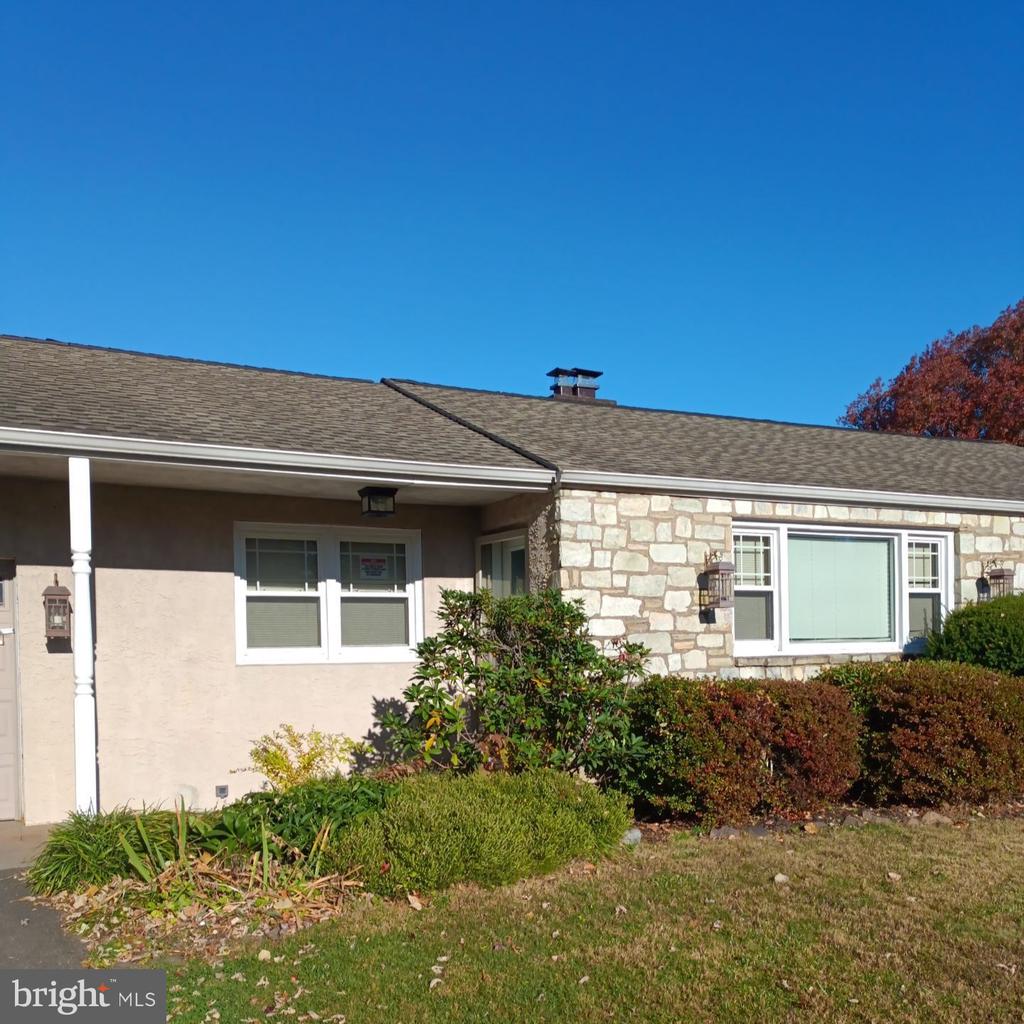 16 N Eastview Ave