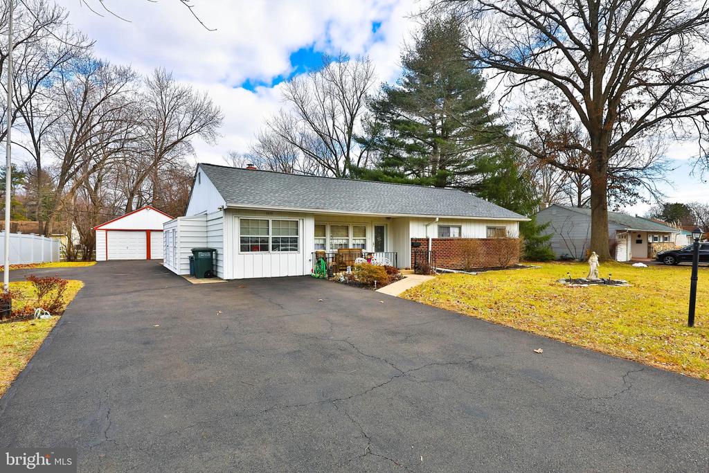 1031 Jeffrey Dr