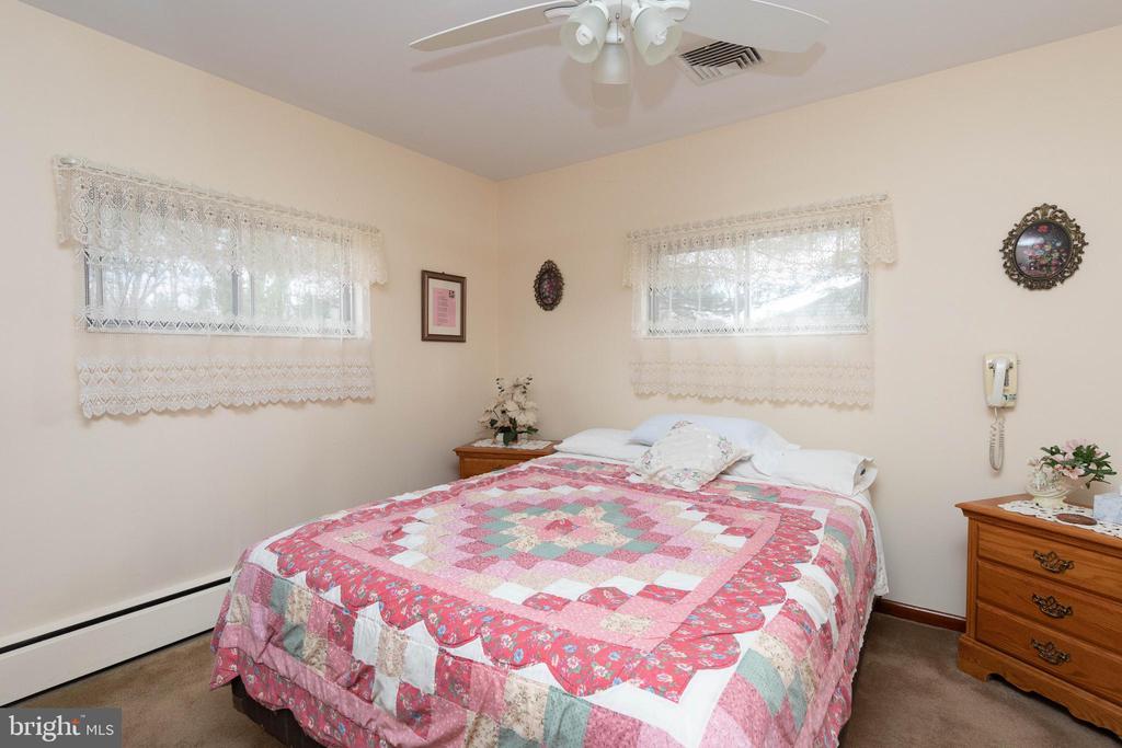 1031 Jeffrey Dr