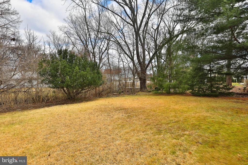 1031 Jeffrey Dr