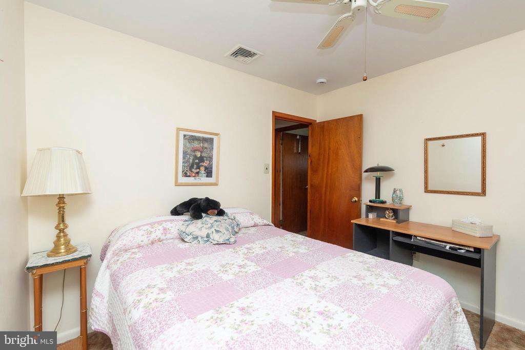 1031 Jeffrey Dr