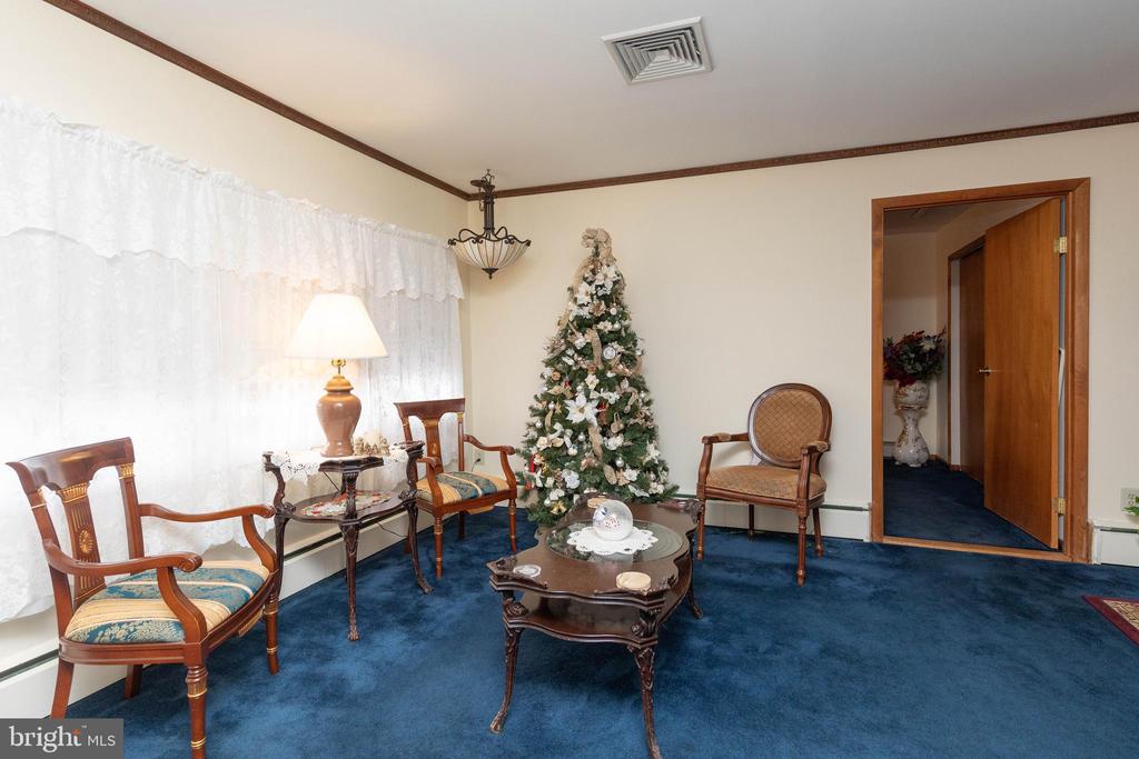 1031 Jeffrey Dr