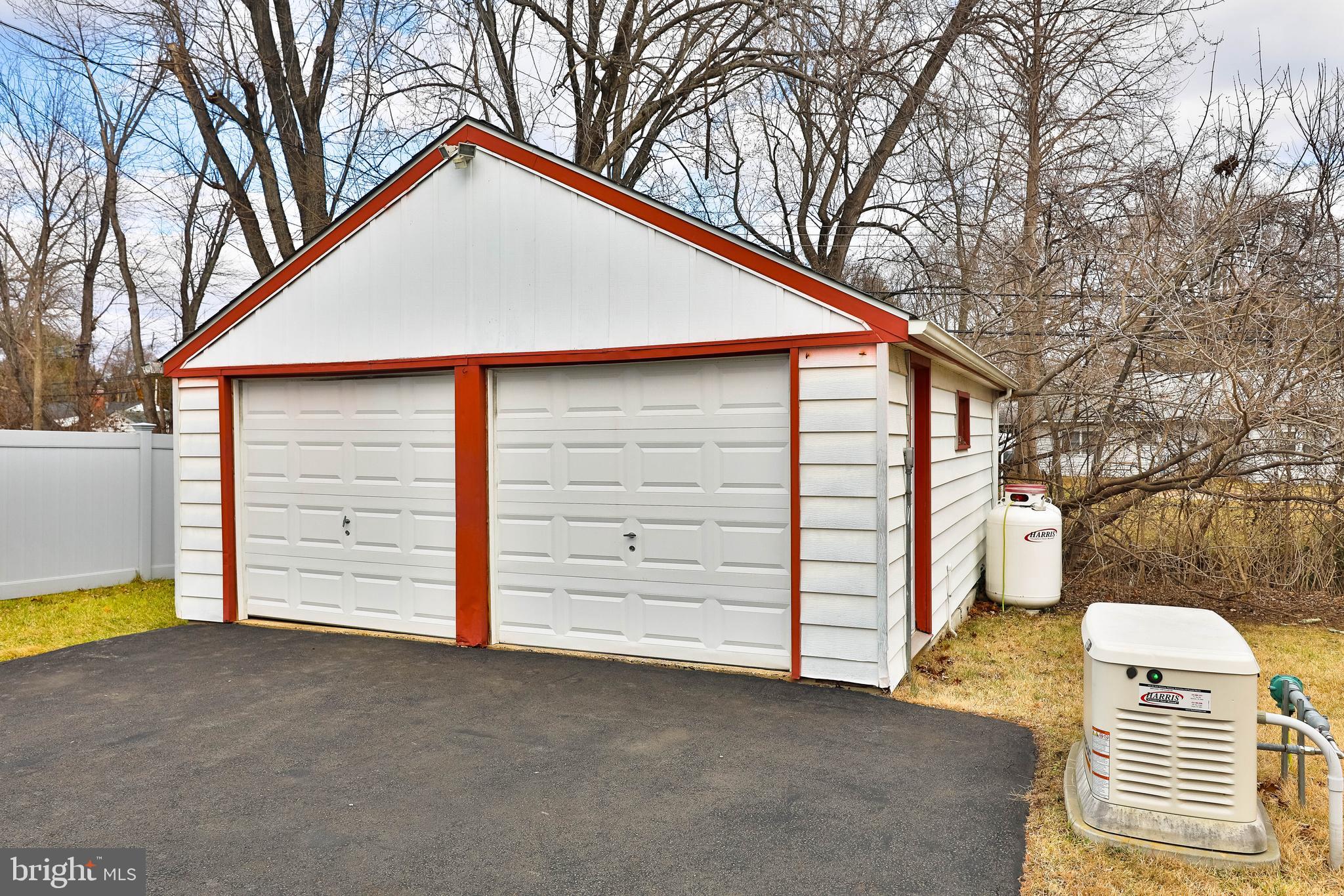 1031 Jeffrey Dr