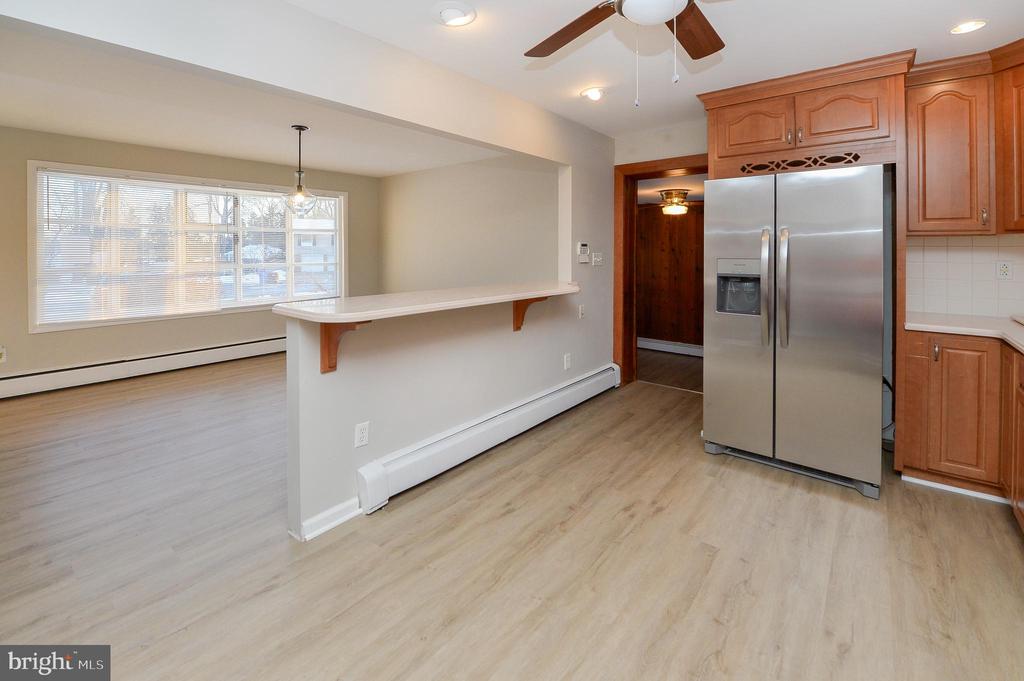 11 Concord Ln