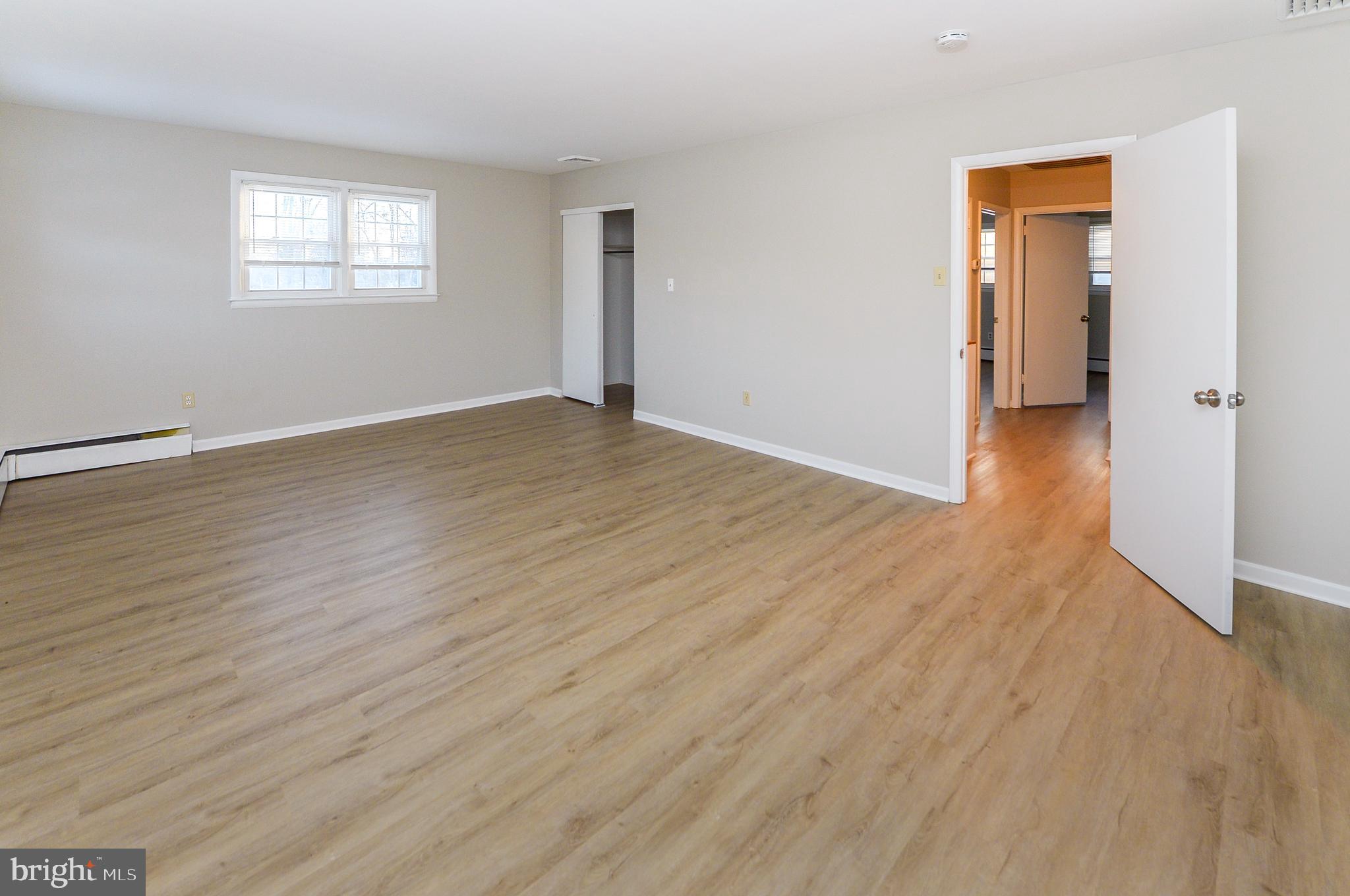 11 Concord Ln