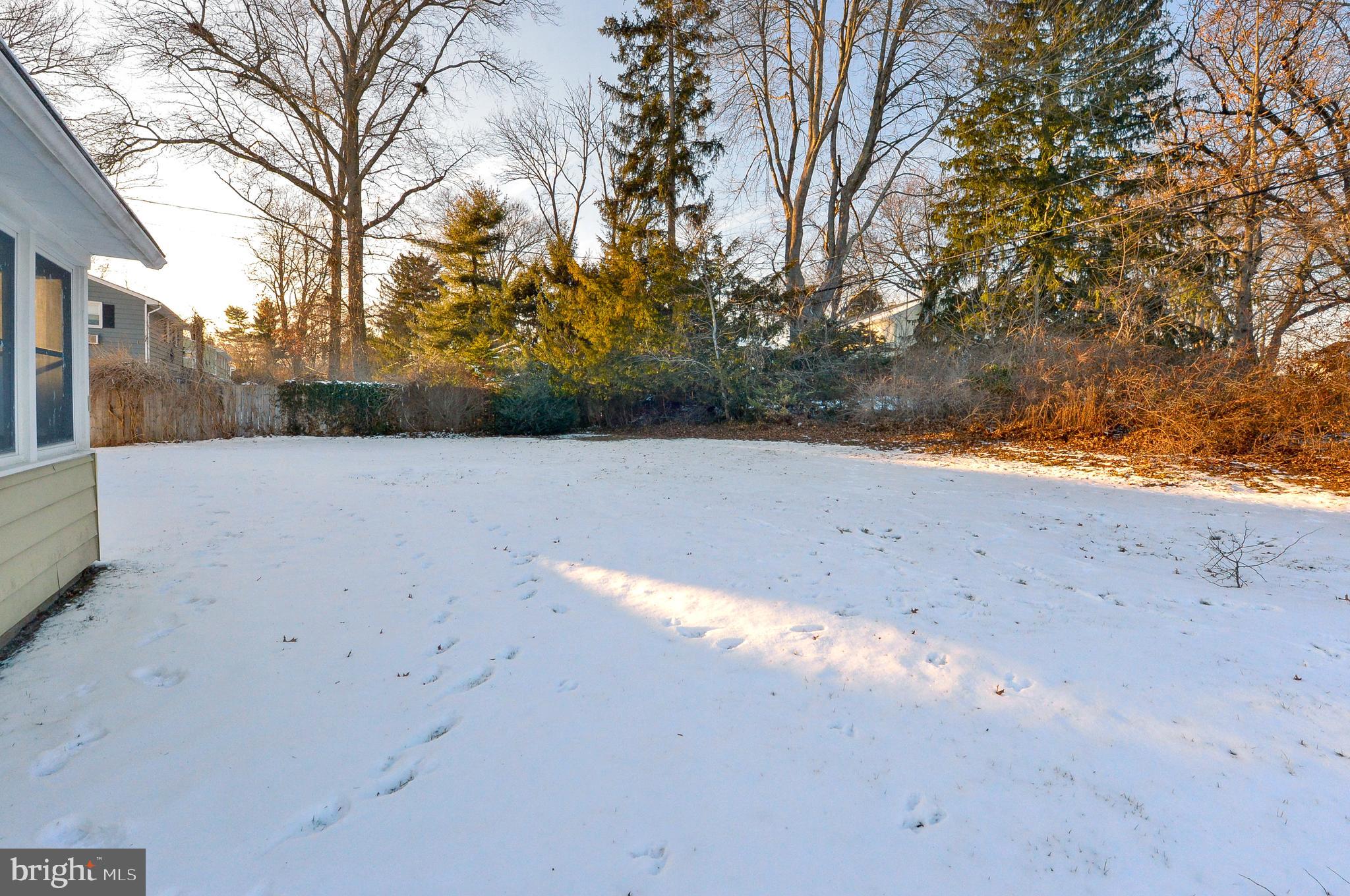 11 Concord Ln