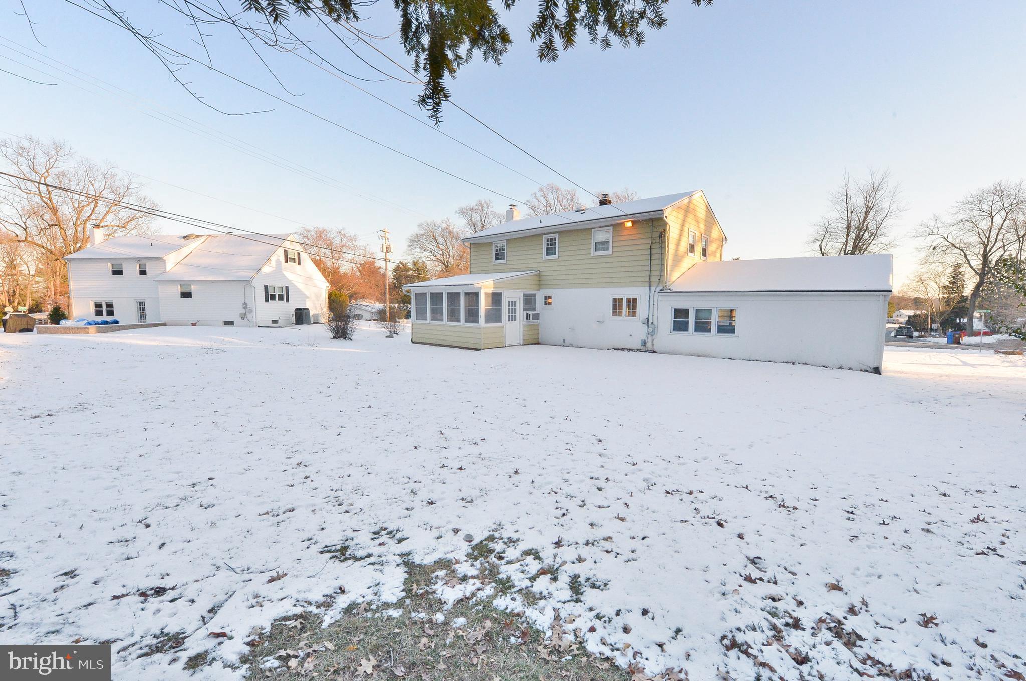 11 Concord Ln