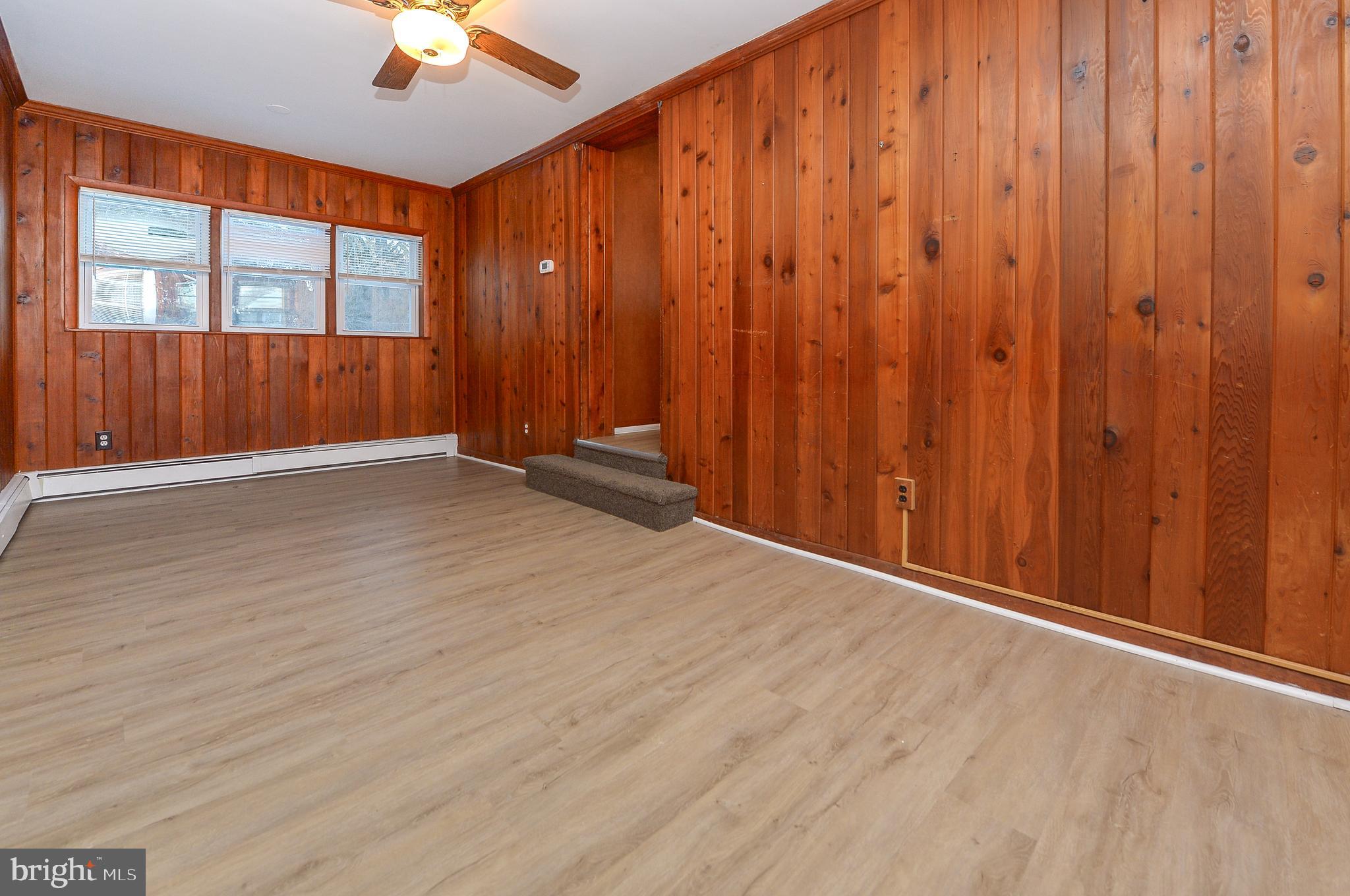 11 Concord Ln