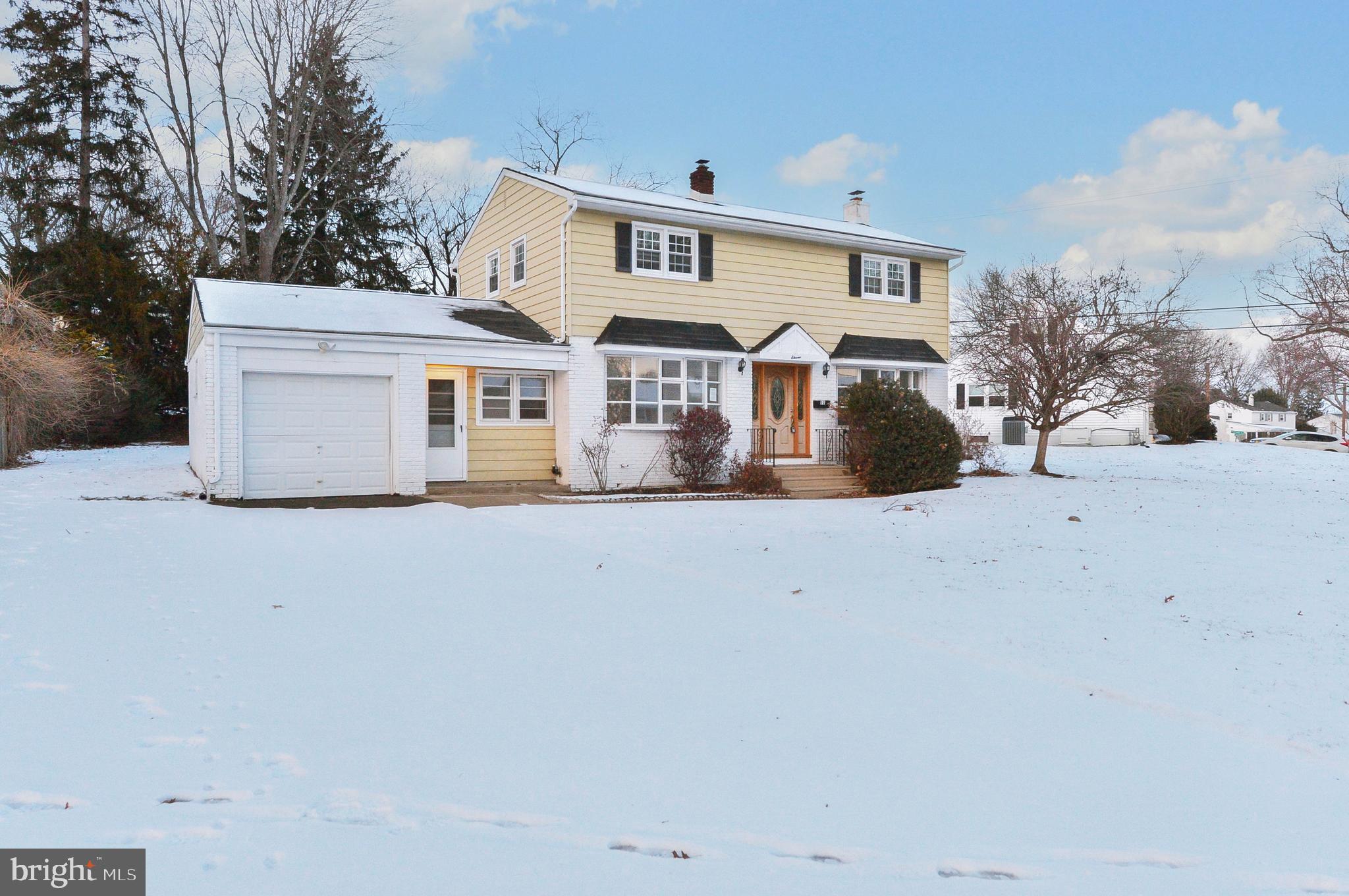 11 Concord Ln