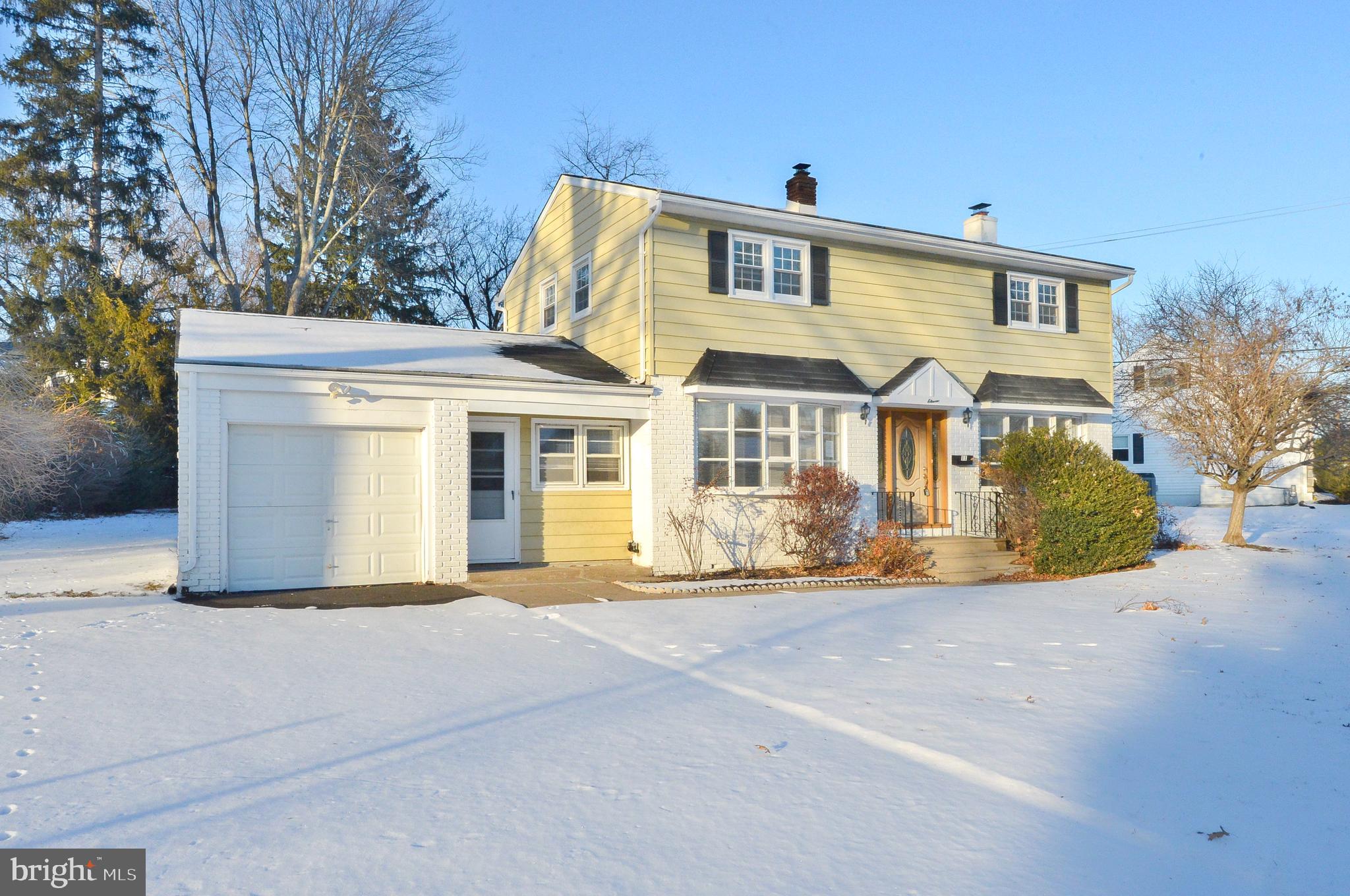 11 Concord Ln