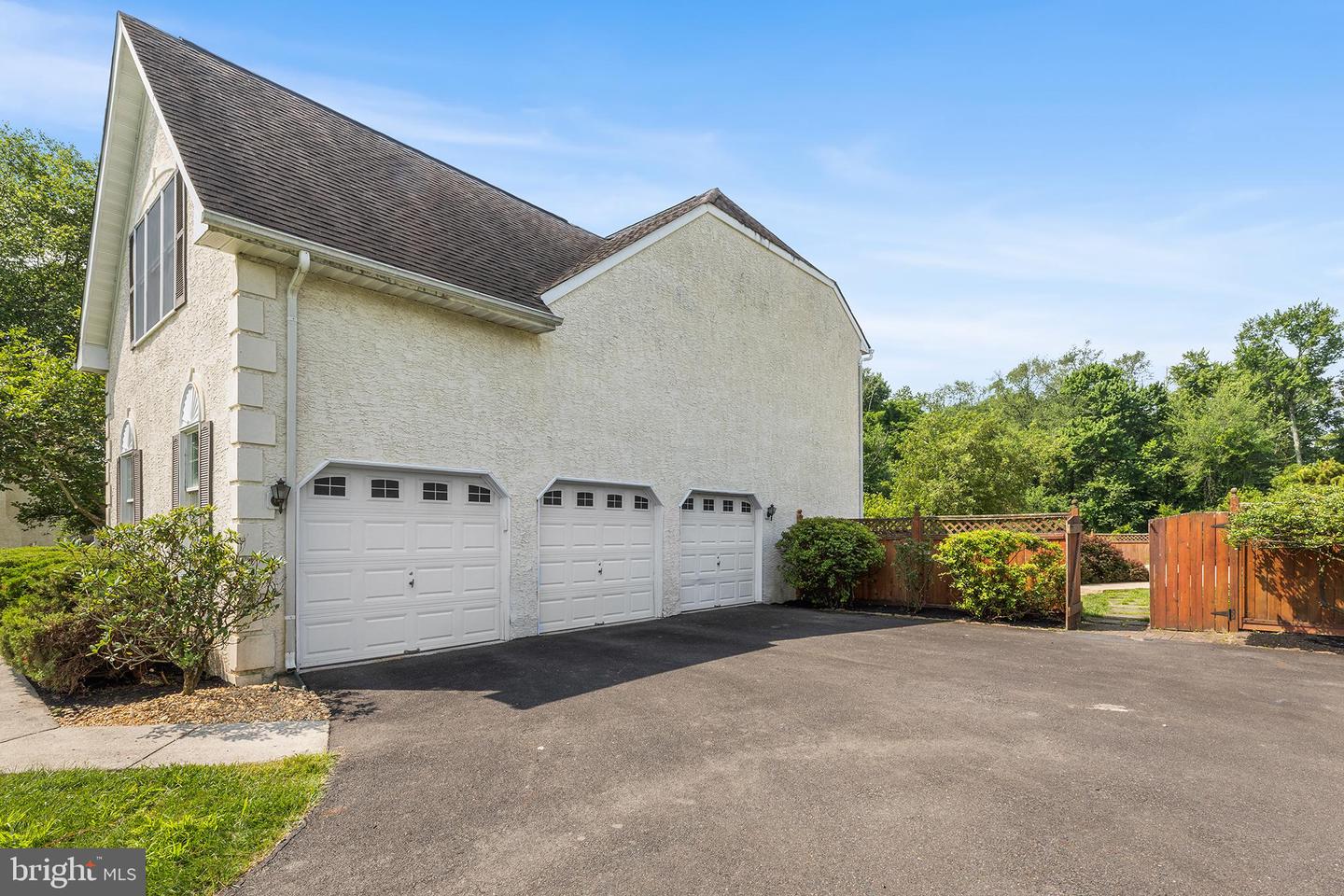 19 Saratoga Ct