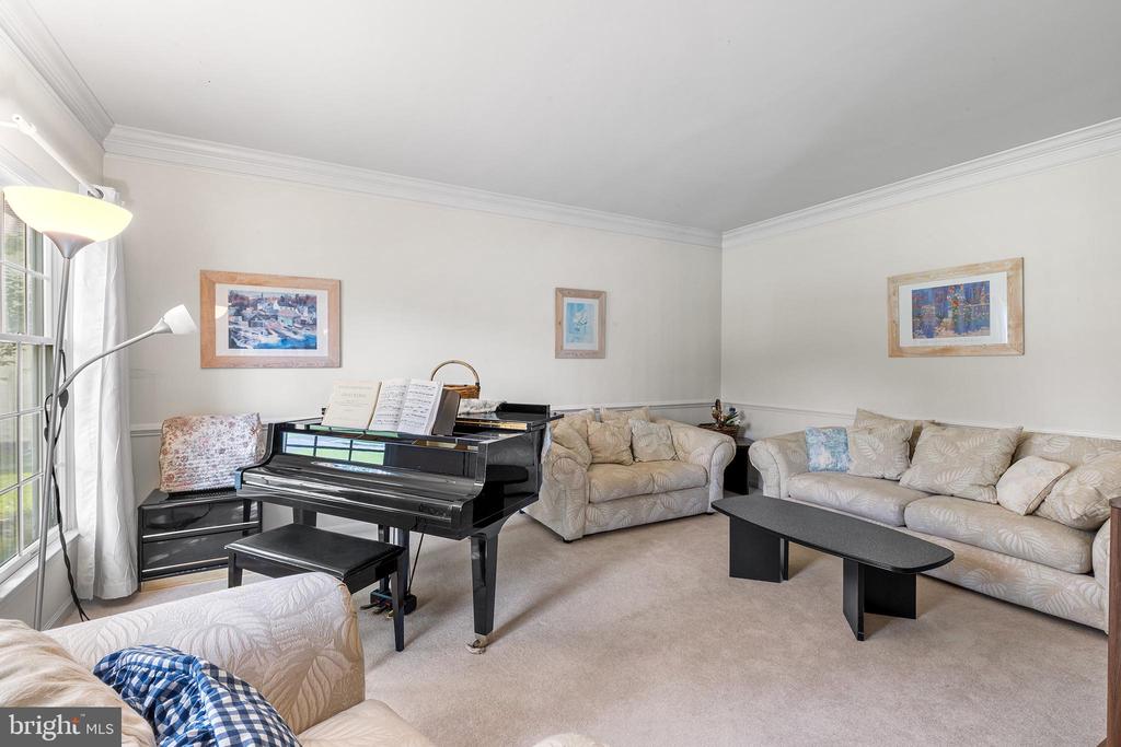 19 Saratoga Ct